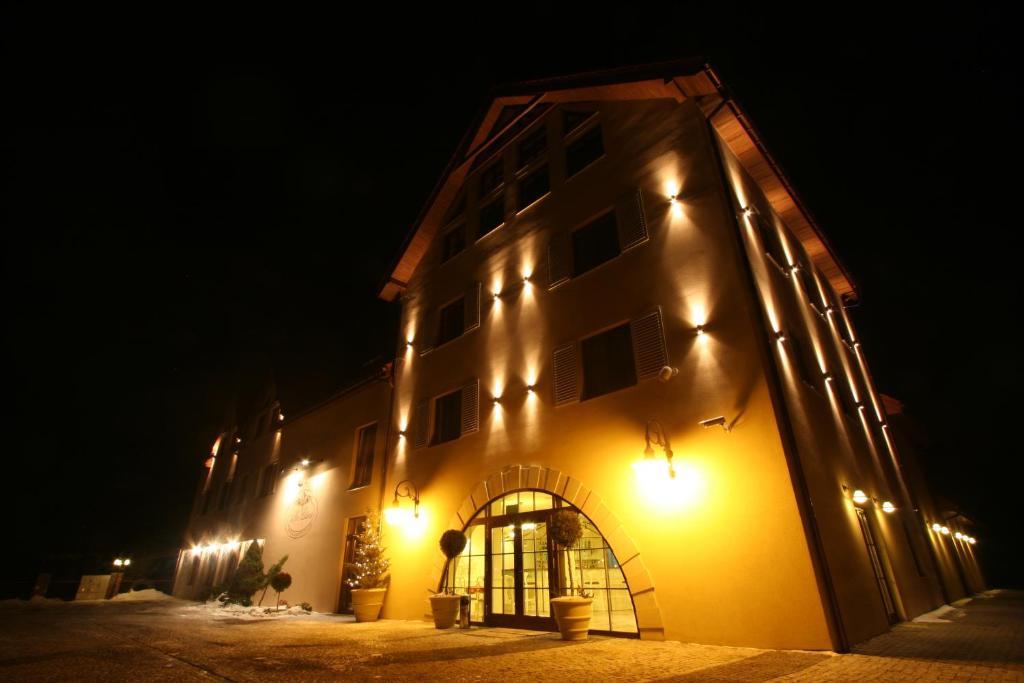 Estera - & Restauracja 4* Міхаловіце